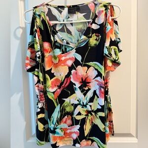 NWOT Rafaella Vibrant Floral Short Sleeve Top